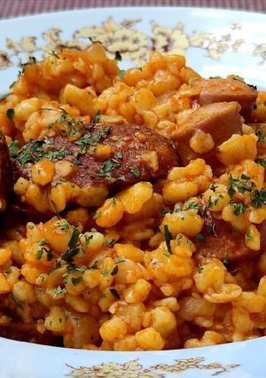 Virslis - kolbászos tarhonya recept fotója