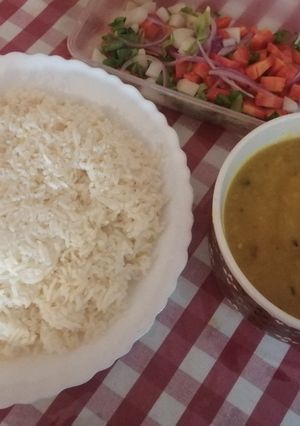 A picture of Masoor daal.