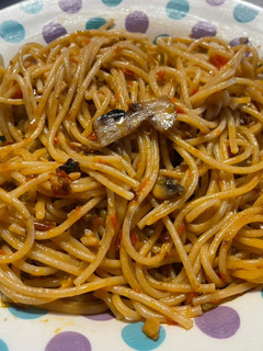Una foto de Pasta integral con setas