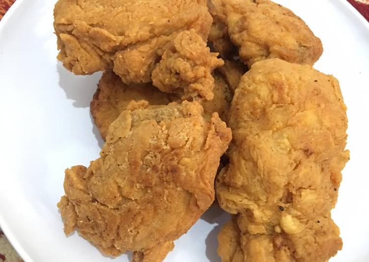 Langkah Mudah untuk Membuat Ayam goreng ala KFC (tepungnya sedikit pedas), Menggugah Selera
