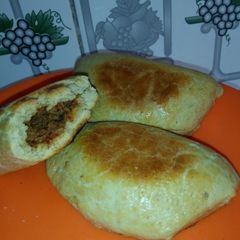 A picture of Baked meatpie.