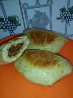 A picture of Baked meatpie.