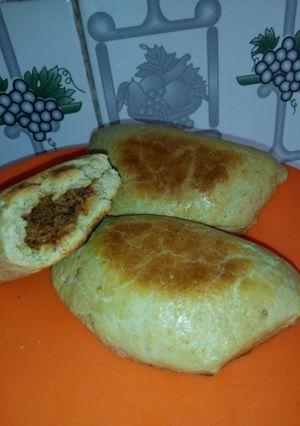 A picture of Baked meatpie.