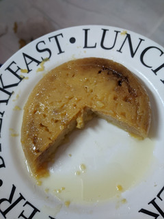 Una foto de Flan en el microondas