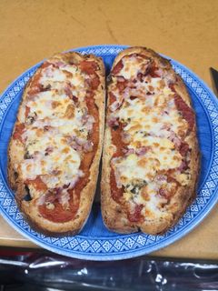 Una foto de Paninnis de bacon y jamón en airfryer