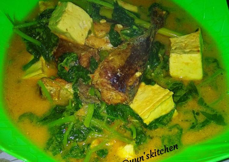 Cara membuat Gulai ikan kembung bayam tahu yang nikmat Untuk Jualan