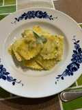 Tortelli al pesto di salvia