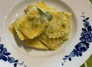 Foto di Tortelli al pesto di salvia