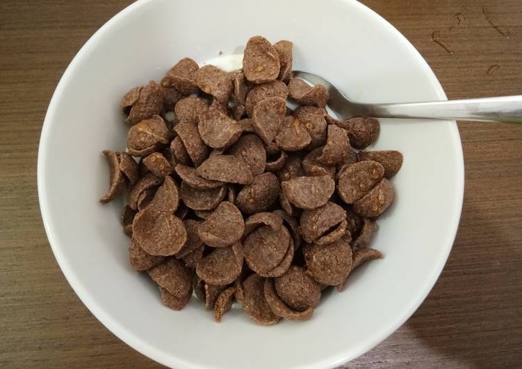 Cara Gampang Menyiapkan Yogurt + Cereal Anti Gagal