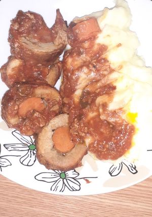 O poză a rețetei Ruladă de porc cu morcovi.