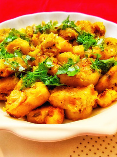 कच्चे केले की सब्जी(Kachche keke ki sabzi recipe in Hindi) रेसिपी मुख्य फोटो