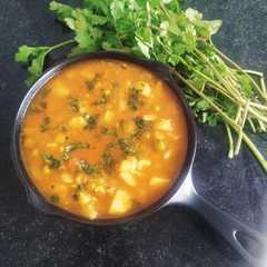 आलू की रस्से वाली सब्जी(aloo ki rasse wali sabzi recipe in hindi)-レシピのメイン写真