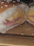 Baguettes rellenas de queso con jamón