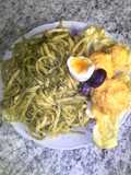 Tallarines verdes con papa ala huancaina-comida peruana