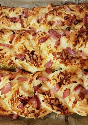 Une photo de Tresses crème/lardons/comté