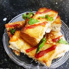 A picture of Veg malai cheese sandwich.