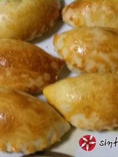 Φωτογραφία της συνταγής Ζύμη για τυροπιτάκια και λουκανικοπιτάκια