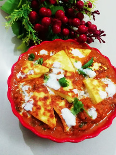 शाही पनीर (shahi paneer recipe in Hindi) रेसिपी मुख्य फोटो
