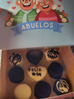 Una foto de Alfajores para regalar en el día de los abuelos "sin gluten"