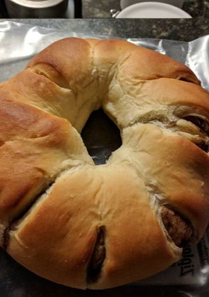 A picture of Dinner rolls/ Sticky buns.