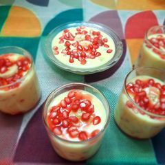 A picture of Fruit Custard.