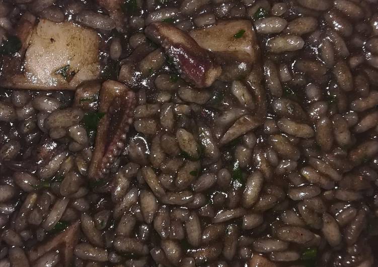 Risotto al nero di seppia