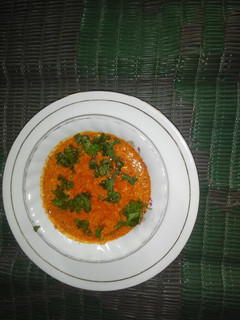 દહીં તીખારી (Dahi Tikhari Recipe In Gujarati) રેસીપી મુખ્ય ફોટો