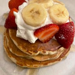 A picture of Banana Pancakes 🍌.