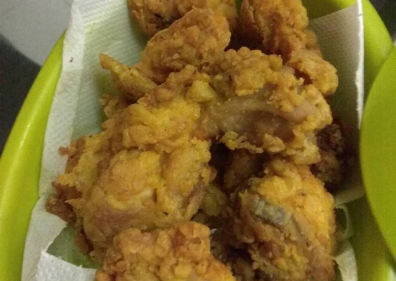 Ayam goreng sederhana dengan bunga