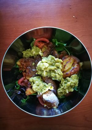 Foto principal de Ensalada de patatas y guisantes