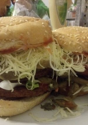 Hamburger, ahogy mi szeretjük recept fotója