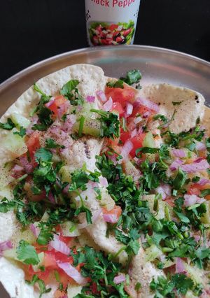 મસાલા પાપડ (Masala Papad Recipe In Gujarati) રેસીપી મુખ્ય ફોટો