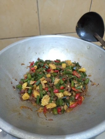 Cara Sederhana Membuat Resep  Oseng Daging Buncis Pelangi yang Enak, Enak Banget