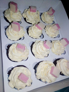 A picture of Butter cream frosting.