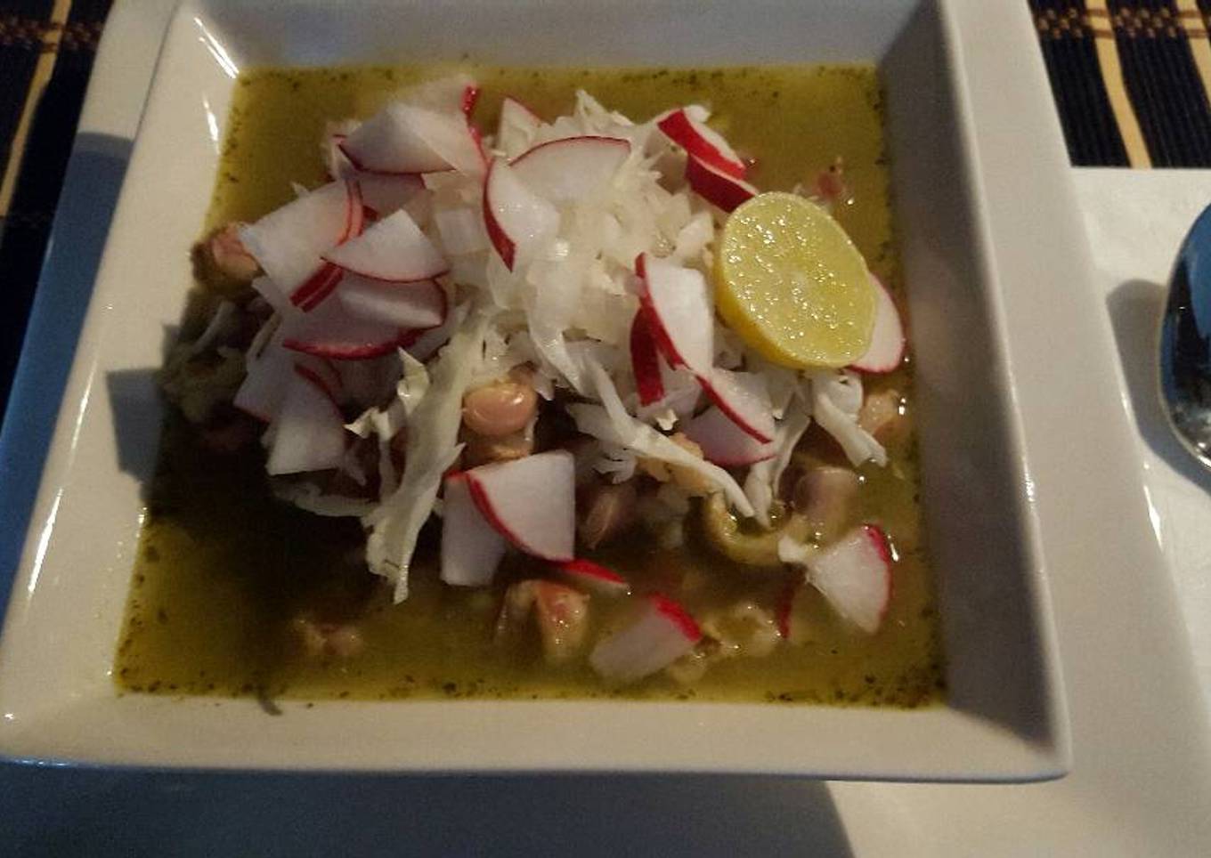 Pozole verde de pollo