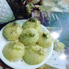 A picture of Fried idli.