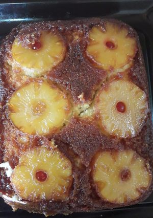 Una foto de Torta de piña (ananá) invertida