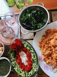 عکسی از دستور دمی گوجه🤤 با برنج نیم دانه