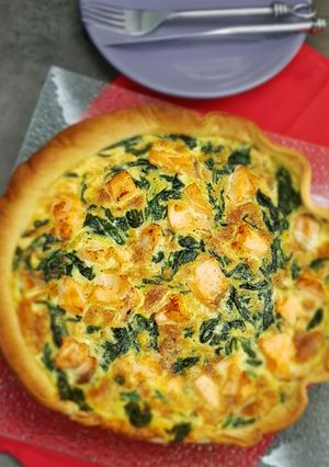 Une photo de °Tarte aux épinards et saumon°