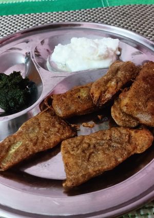 नवरात्री  स्पेशल सात्विक पकोड़ा (Navratri Special Satvik Pakoda Recipe in Hindi) रेसिपी मुख्य फोटो