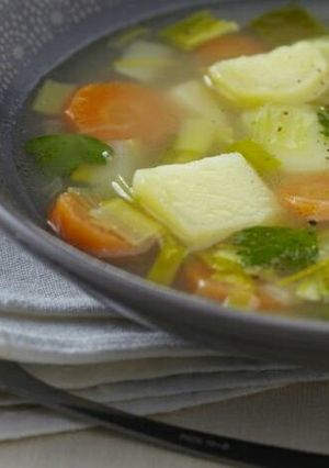 A picture of Soupe de légumes en morceaux.
