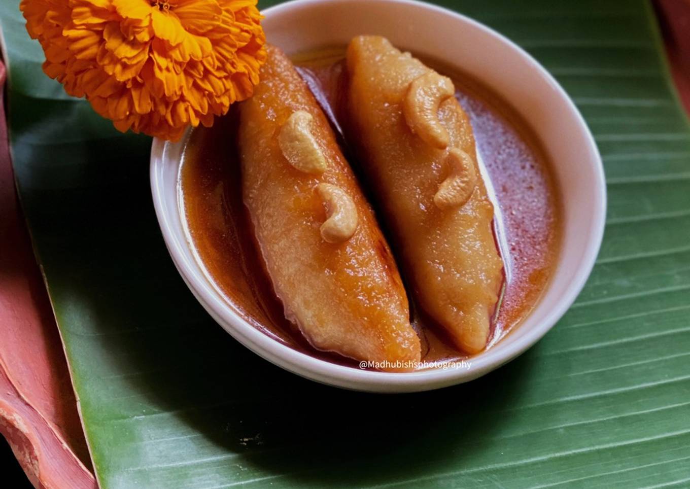 Rosomoti (Ranga Aloo’aur Pithe)