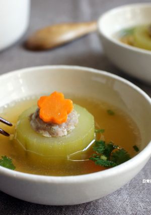 大黃瓜鑲肉湯 的食譜成品照片