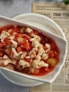 عکسی از دستور ترشی گوجه فرنگی