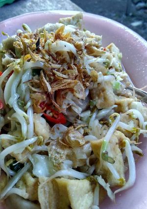 Foto resep Oseng toge kol baso tahu