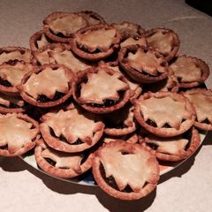 A picture of Mince pies.