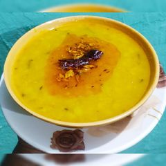 A picture of Kachha aam dal.