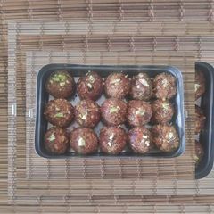 A picture of Oats Dry Fruits Ladoos 🟤.
