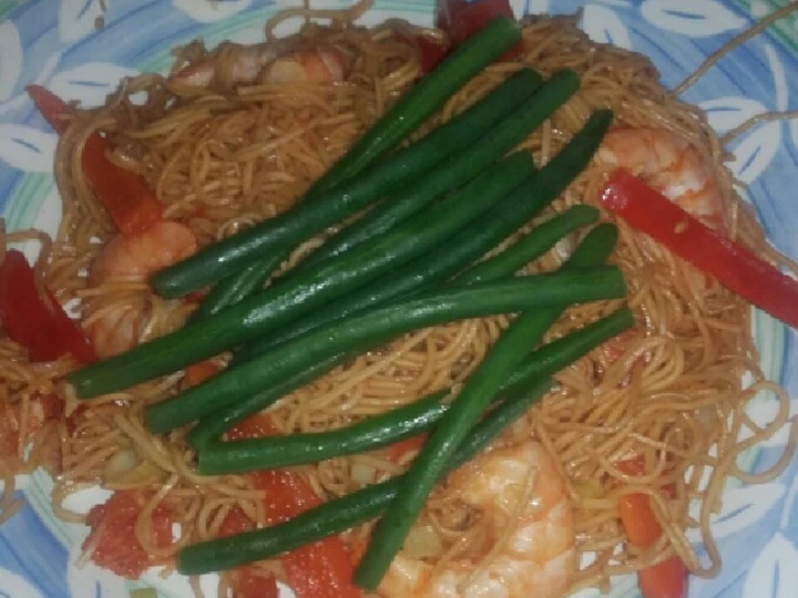 Easy Way Make Recipe Ginger and spring onion tiger prawn noodle with green beans that is Can Pamper Your Tongue, Can Spoil the Tongue}