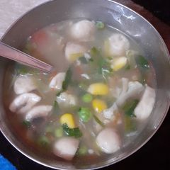 A picture of Corn & Mix Vegetable Oats Soup.